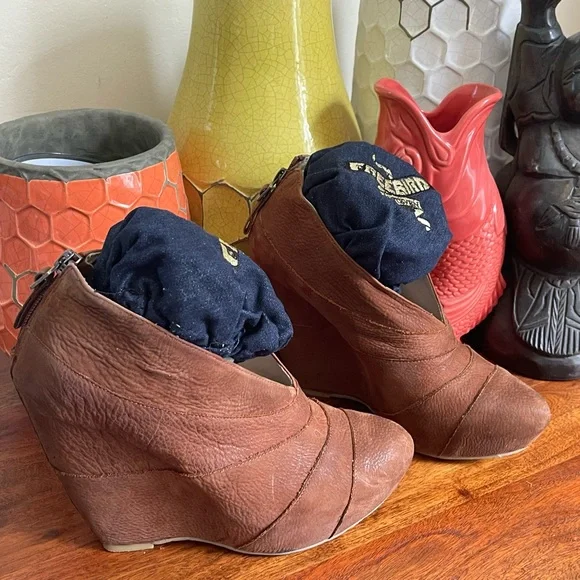 Anthropologie Suede “Carapace” Platform Wedge Ankle Booties - Picture 4 of 9